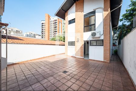 Casa à venda com 140m², 3 quartos e 2 vagasÁrea de Serviço
