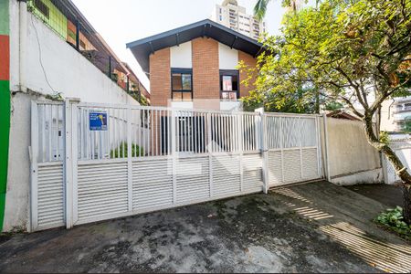 Casa à venda com 140m², 3 quartos e 2 vagasFachada