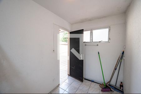 Casa à venda com 140m², 3 quartos e 2 vagasQuarto de Serviço