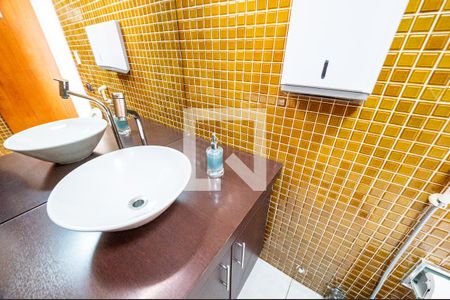 Casa à venda com 140m², 3 quartos e 2 vagasBanheiro Social