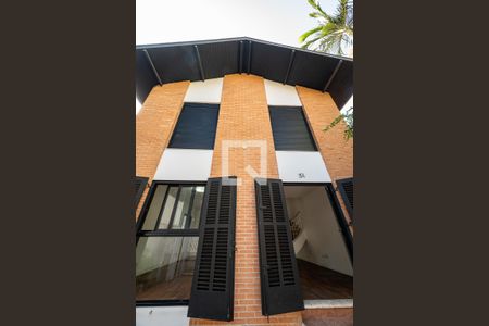 Casa à venda com 140m², 3 quartos e 2 vagasEntrada
