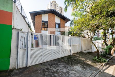 Casa à venda com 140m², 3 quartos e 2 vagasFachada