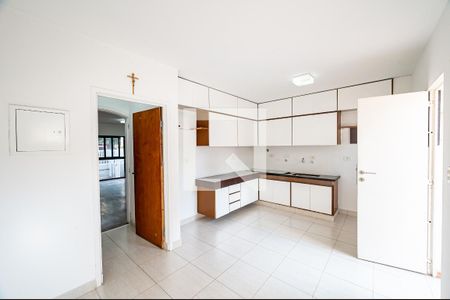 Casa à venda com 140m², 3 quartos e 2 vagasCozinha