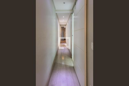 Corredor de apartamento à venda com 3 quartos, 69m² em Vila Alpina, São Paulo