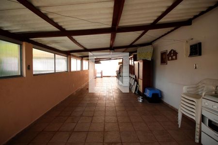 Casa à venda com 193m², 5 quartos e 2 vagasCobertura