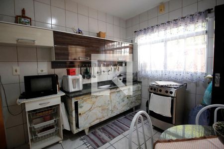 Casa à venda com 193m², 5 quartos e 2 vagasCasa 2 -Cozinha