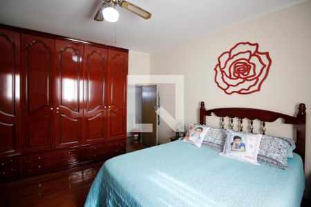 Casa à venda com 193m², 5 quartos e 2 vagasCasa 3 - Quarto 2