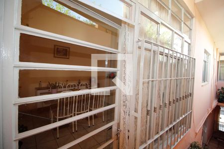 Casa à venda com 193m², 5 quartos e 2 vagasCasa 2