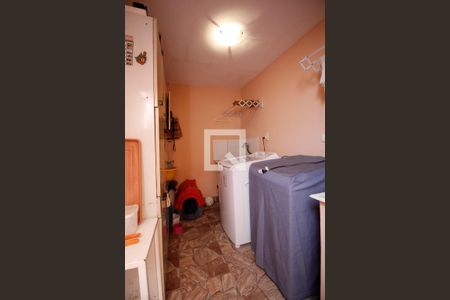 Casa à venda com 193m², 5 quartos e 2 vagasÁrea de Serviço