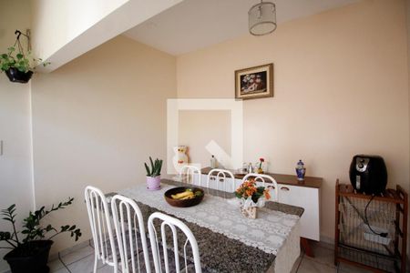 Casa à venda com 193m², 5 quartos e 2 vagasCasa 2 -Cozinha