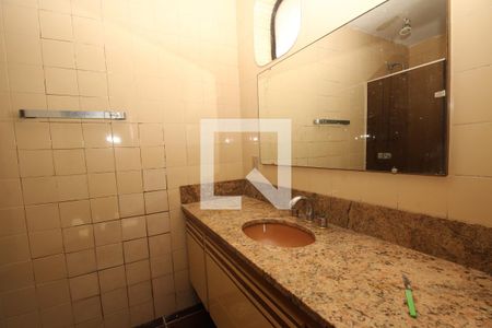Apartamento para alugar com 355m², 4 quartos e 3 vagasBanheiro 2