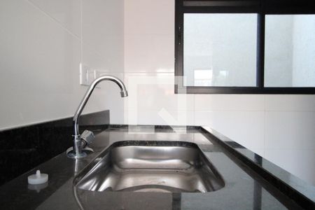 Sala/Cozinha e Área de Serviço de apartamento à venda com 2 quartos, 35m² em Jardim Aricanduva, São Paulo