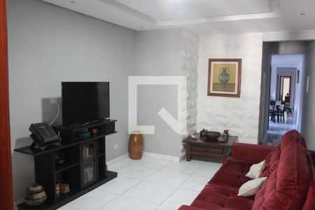 Sala de casa para alugar com 3 quartos, 125m² em Vila Valenca, São Vicente
