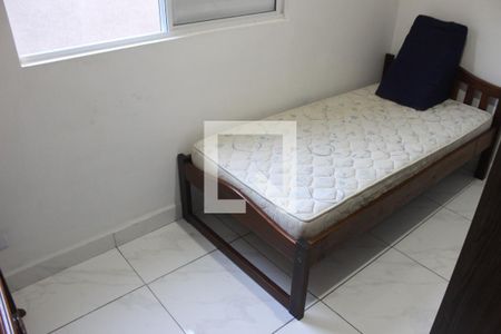 Quarto suite 2 de casa para alugar com 3 quartos, 125m² em Vila Valenca, São Vicente