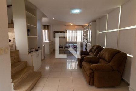 Sala de casa de condomínio à venda com 3 quartos, 120m² em Vila Antônio, São Paulo