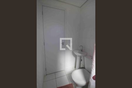 Banheiro de kitnet/studio para alugar com 1 quarto, 26m² em Jardim Betânia, Sorocaba