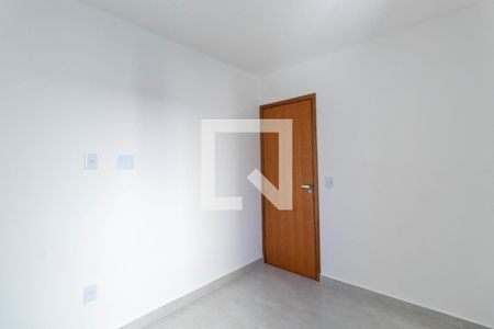 Quarto 1 de apartamento para alugar com 2 quartos, 35m² em Vila Paranaguá, São Paulo