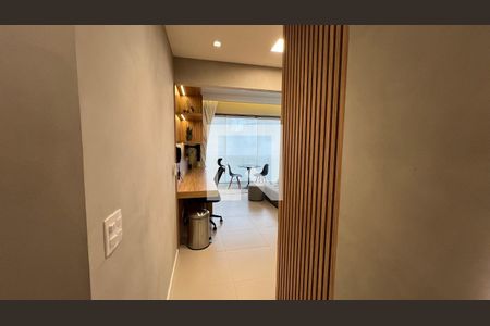Entrada de apartamento à venda com 1 quarto, 41m² em Pinheiros, São Paulo