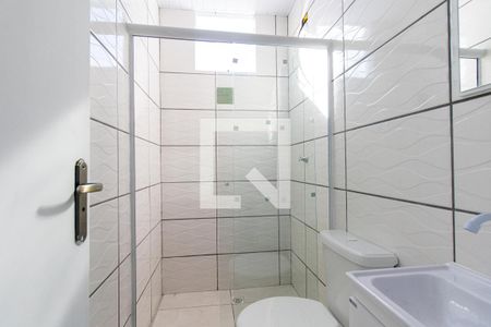 Banheiro Social de kitnet/studio para alugar com 1 quarto, 20m² em Cidade Industrial de Curitiba, Curitiba