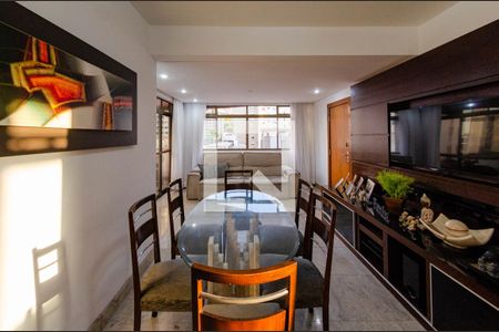 Sala de apartamento à venda com 3 quartos, 110m² em Serra, Belo Horizonte