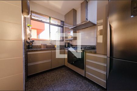 Apartamento para alugar com 110m², 3 quartos e 2 vagas Apartamento para alugar com 110m², 3 quartos e 2 vagasCozinha