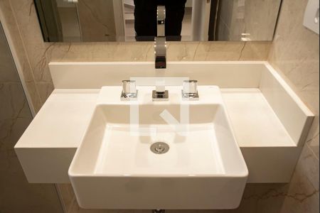 Casa para alugar com 80m², 2 quartos e 2 vagas Casa para alugar com 80m², 2 quartos e 2 vagasBanheiro