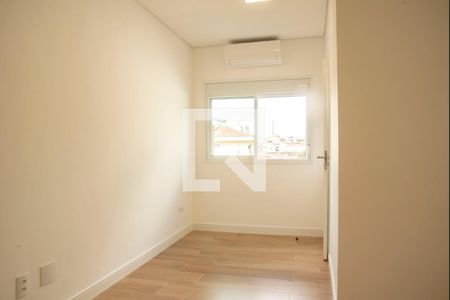 Casa para alugar com 80m², 2 quartos e 2 vagas Casa para alugar com 80m², 2 quartos e 2 vagasSuíte