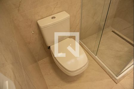 Casa para alugar com 80m², 2 quartos e 2 vagas Casa para alugar com 80m², 2 quartos e 2 vagasBanheiro