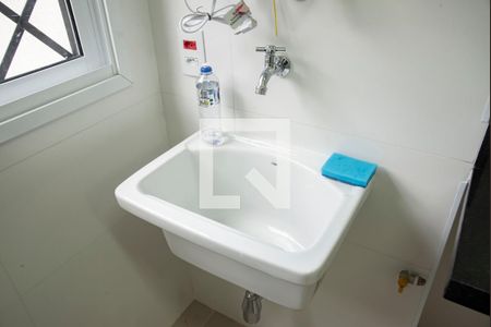 Casa para alugar com 80m², 2 quartos e 2 vagas Casa para alugar com 80m², 2 quartos e 2 vagasÁrea de Serviço