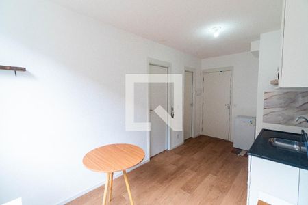 Sala/Cozinha de apartamento para alugar com 1 quarto, 24m² em Jardim Prudência, São Paulo