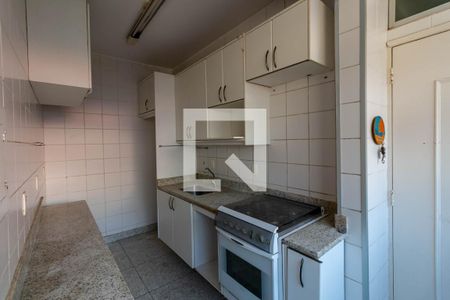 Apartamento à venda com 95m², 3 quartos e 2 vagasCozinha