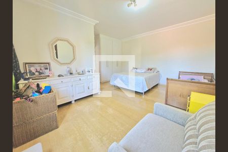 Casa à venda com 1320m², 5 quartos e 4 vagas Casa à venda com 1320m², 5 quartos e 4 vagasSuíte 1