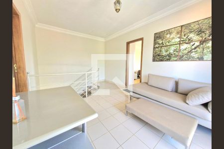 Casa à venda com 1320m², 5 quartos e 4 vagas Casa à venda com 1320m², 5 quartos e 4 vagasSala 3