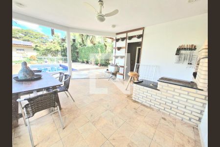 Casa à venda com 1320m², 5 quartos e 4 vagas Casa à venda com 1320m², 5 quartos e 4 vagasChurrasqueira