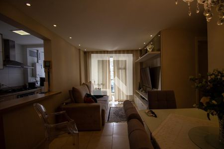 Apartamento à venda com 66m², 2 quartos e 1 vaga Apartamento à venda com 66m², 2 quartos e 1 vagaSala