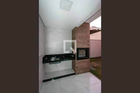 Varanda  de casa para alugar com 3 quartos, 186m² em Itapoã, Belo Horizonte