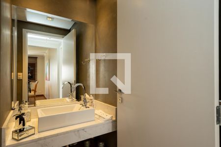 Apartamento à venda com 193m², 3 quartos e 4 vagasBanheiro Social