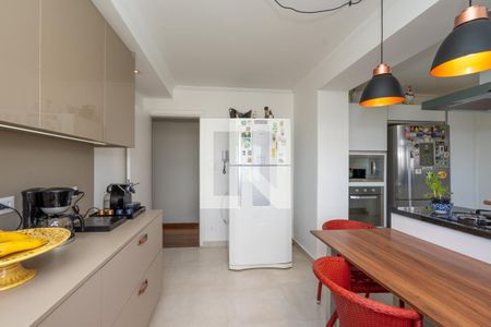 Apartamento à venda com 193m², 3 quartos e 4 vagasCopa