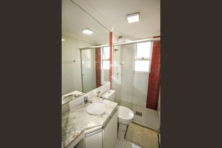 banheiro 1 de apartamento à venda com 2 quartos, 56m² em Pompéia, Belo Horizonte
