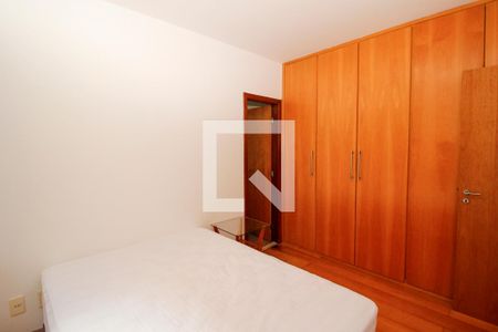 Quarto de apartamento para alugar com 1 quarto, 46m² em Funcionários, Belo Horizonte
