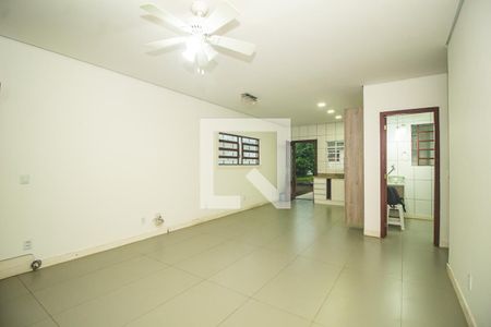 Sala de casa para alugar com 2 quartos, 110m² em Vila Nova, Porto Alegre