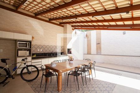 Casa à venda com 180m², 3 quartos e 4 vagasEspaço Gourmet