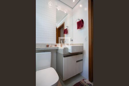 Casa à venda com 180m², 3 quartos e 4 vagasBanheiro da Suíte