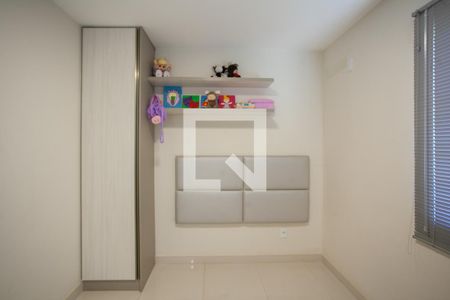 Casa à venda com 180m², 3 quartos e 4 vagasQuarto 2