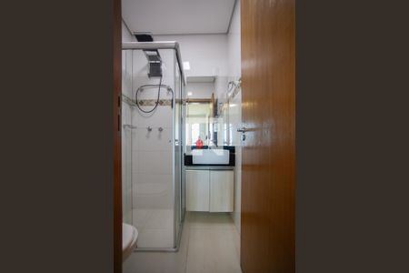 Casa à venda com 180m², 3 quartos e 4 vagasBanheiro Social