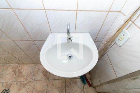 Casa para alugar com 100m², 2 quartos e 2 vagasBanheiro