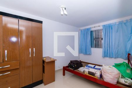 Quarto 1 de casa para alugar com 2 quartos, 100m² em Parque Savoy City, São Paulo