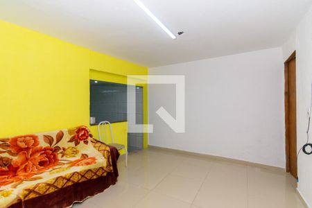 Sala de casa para alugar com 2 quartos, 100m² em Parque Savoy City, São Paulo