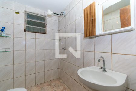 Casa para alugar com 100m², 2 quartos e 2 vagasBanheiro