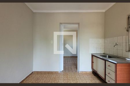 Kitnet de casa para alugar com 1 quarto, 37m² em Parque João Ramalho, Santo André